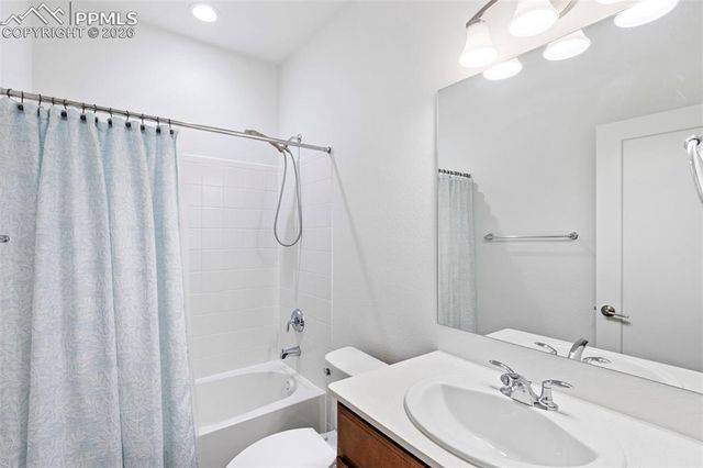 2066 Stanbridge Court, Colorado Springs, CO 80918