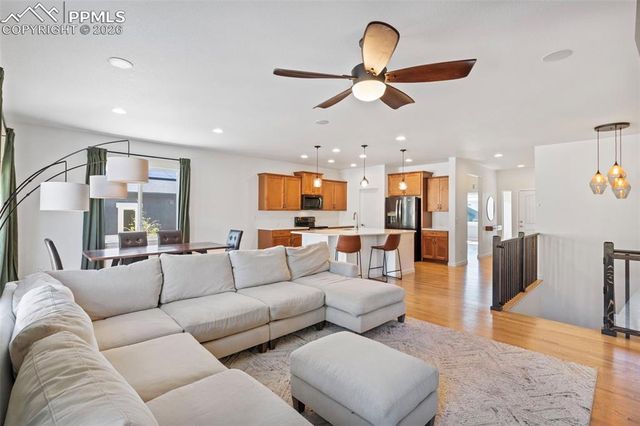 2066 Stanbridge Court, Colorado Springs, CO 80918