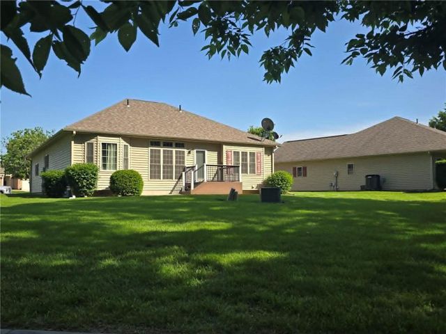 801 E Virginia Place, Clinton, MO 64735