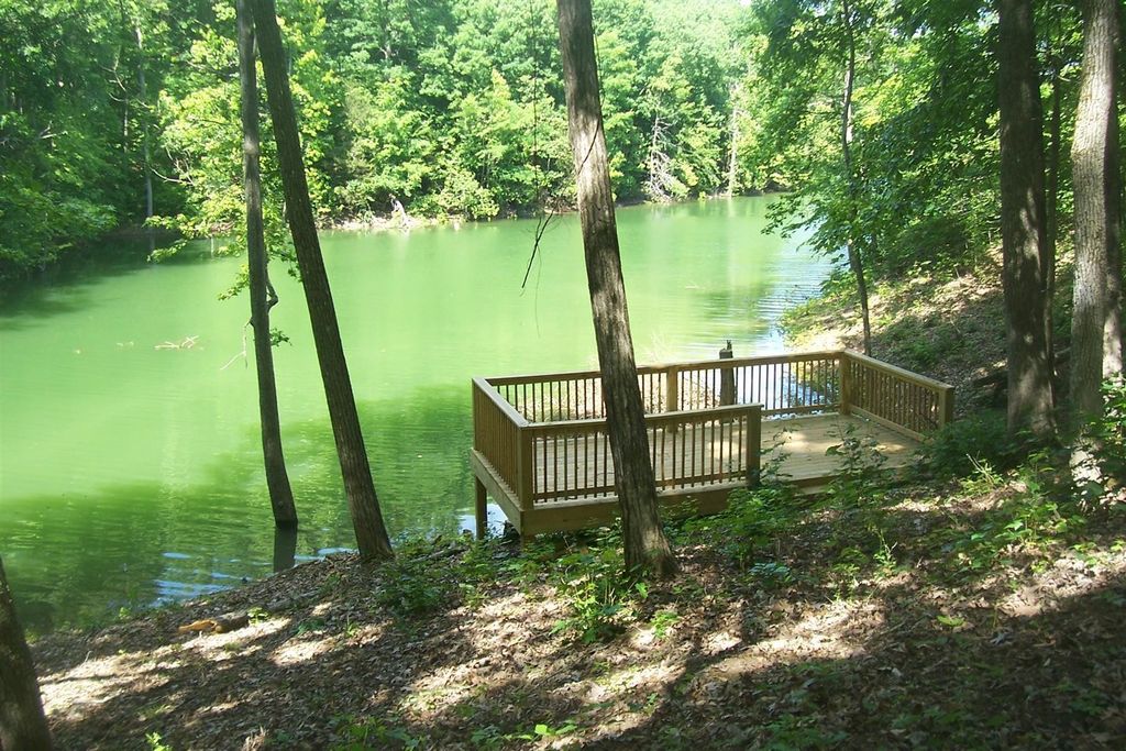 5 Aaron Street, Sevierville, TN 37876