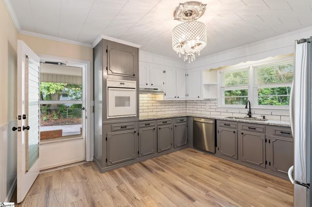 12 Dendy Street, Pelzer, SC 29669