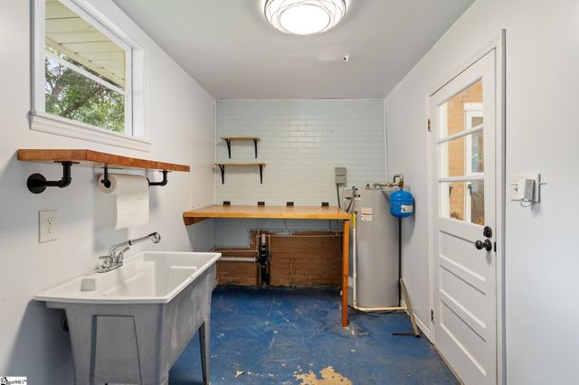 12 Dendy Street, Pelzer, SC 29669