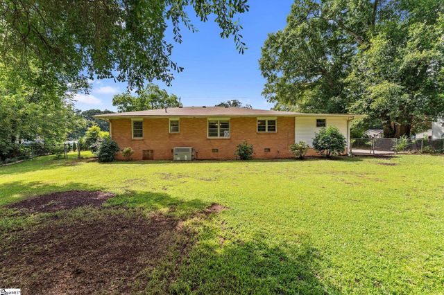 12 Dendy Street, Pelzer, SC 29669