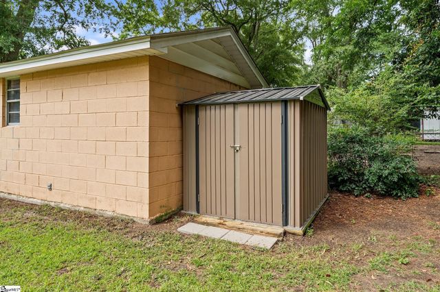 12 Dendy Street, Pelzer, SC 29669