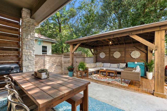 7110 Bethencourt, San Antonio, TX 78209