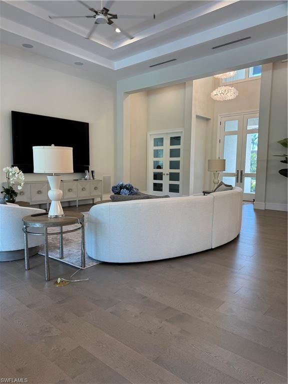 569 Neapolitan WAY, NAPLES, FL 34103 — photo 3