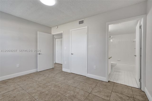 11505 NW 22nd Ave 102, Miami, FL 33167