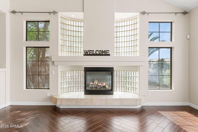 935 E SAN CARLOS Way, Chandler, AZ 85249