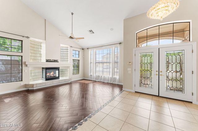 935 E SAN CARLOS Way, Chandler, AZ 85249