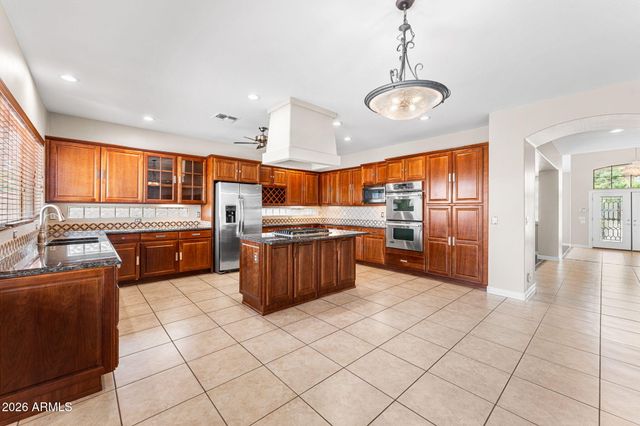 935 E SAN CARLOS Way, Chandler, AZ 85249