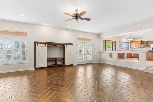 935 E SAN CARLOS Way, Chandler, AZ 85249