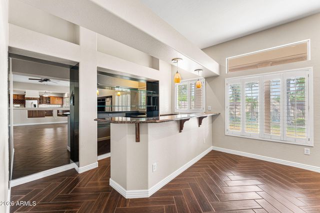 935 E SAN CARLOS Way, Chandler, AZ 85249