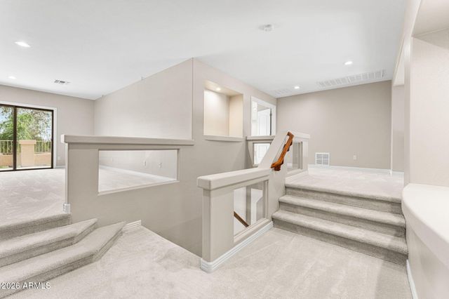 935 E SAN CARLOS Way, Chandler, AZ 85249