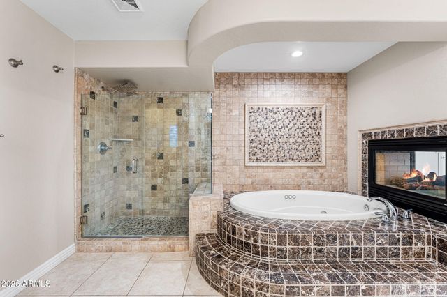935 E SAN CARLOS Way, Chandler, AZ 85249