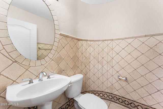 935 E SAN CARLOS Way, Chandler, AZ 85249