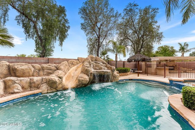 935 E SAN CARLOS Way, Chandler, AZ 85249