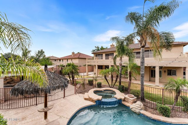 935 E SAN CARLOS Way, Chandler, AZ 85249