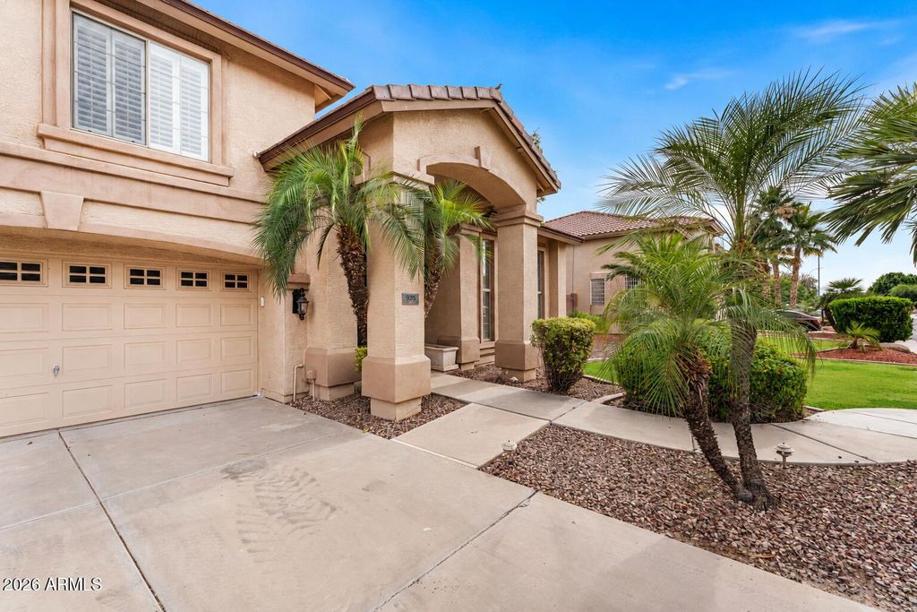 935 E SAN CARLOS Way, Chandler, AZ 85249 — photo 5