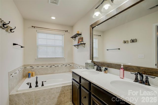 1731 Evergreen Drive, Charlotte, NC 28208