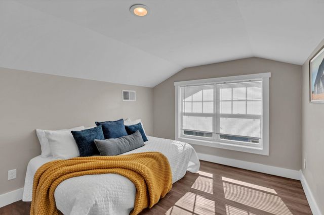 404 N Rutan St, Wichita, KS 67208