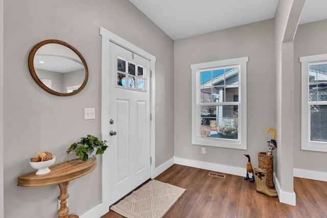 404 N Rutan St, Wichita, KS 67208