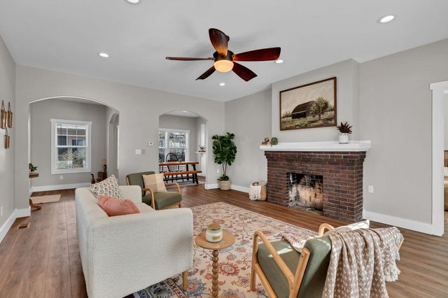 404 N Rutan St, Wichita, KS 67208