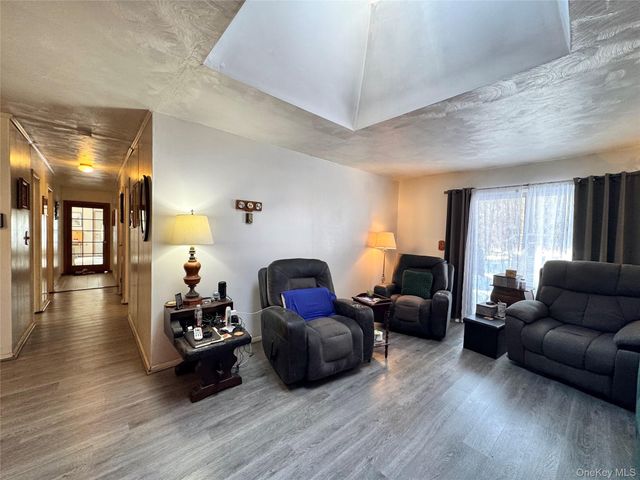 24 Palmer Road, Catskill, NY 12414