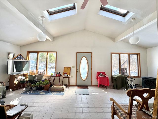 24 Palmer Road, Catskill, NY 12414