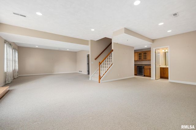 11022 N RHONDA Way, Dunlap, IL 61525