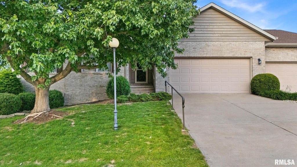 11022 N RHONDA Way, Dunlap, IL 61525
