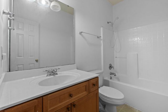 7211 Wistling Godwit Way, Hanahan, SC 29410
