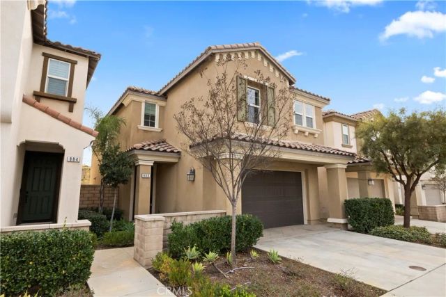 880 Julie Place, Upland, CA 91786