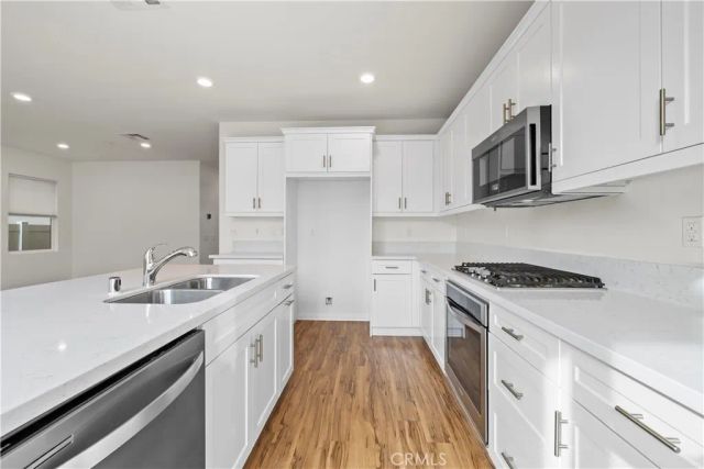 880 Julie Place, Upland, CA 91786