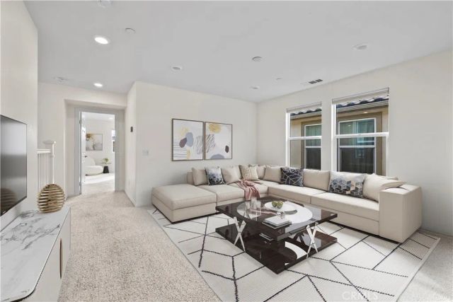 880 Julie Place, Upland, CA 91786