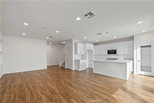 880 Julie Place, Upland, CA 91786