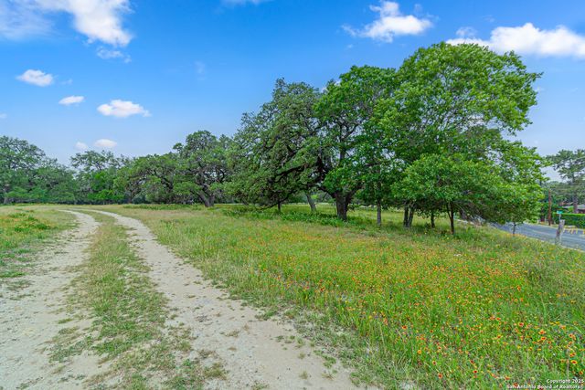 0 School St & San Antonio, Boerne, TX 78006