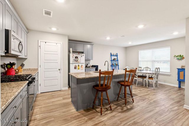 1086 Enclave Circle, Long Beach, MS 39560