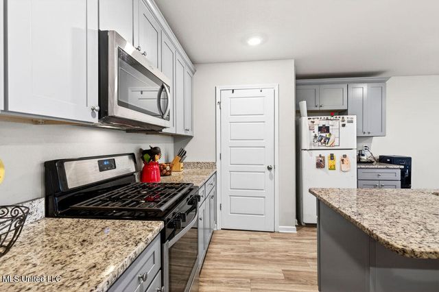 1086 Enclave Circle, Long Beach, MS 39560