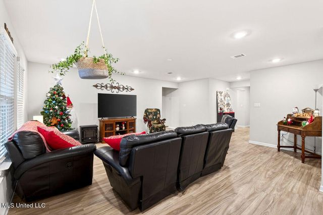 1086 Enclave Circle, Long Beach, MS 39560