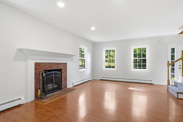 120 Tuttle Lane, Greenland, NH 03840