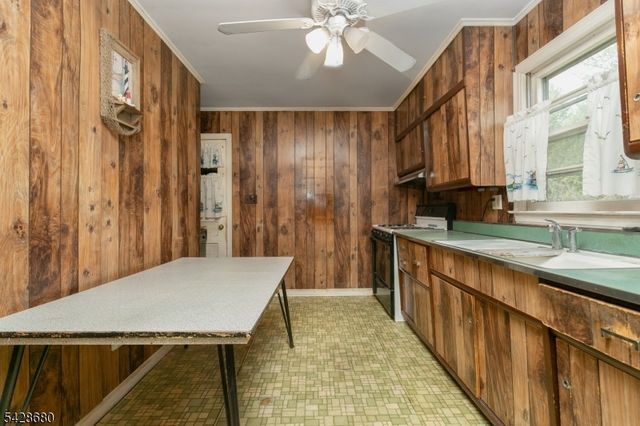 161 Beachwood Rd, Parsippany-troy Hills Twp., NJ 07054