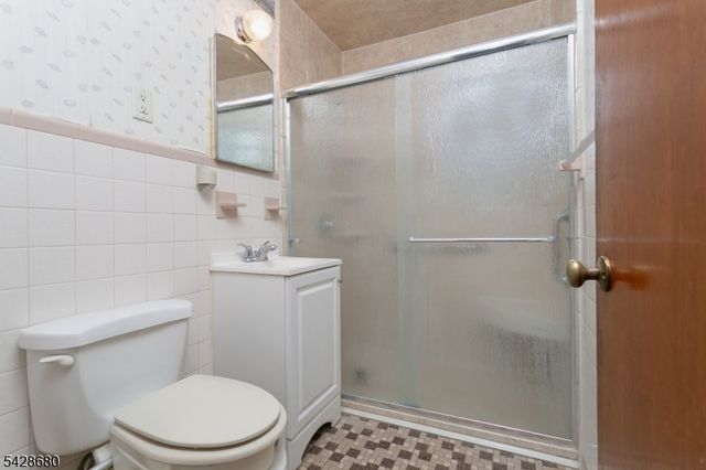 161 Beachwood Rd, Parsippany-troy Hills Twp., NJ 07054