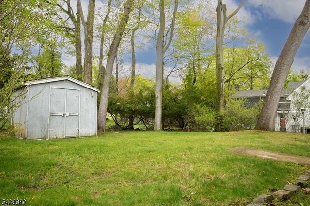 161 Beachwood Rd, Parsippany-troy Hills Twp., NJ 07054