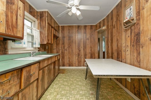 161 Beachwood Rd, Parsippany-troy Hills Twp., NJ 07054