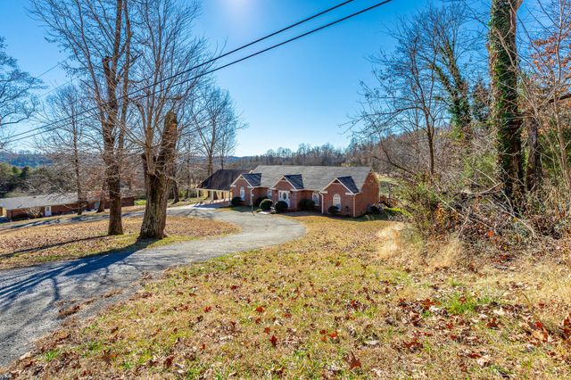 521 Countryside Drive, Evensville, TN 37332