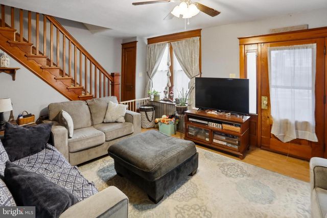 410 E MAIN ST, Fleetwood, PA 19522