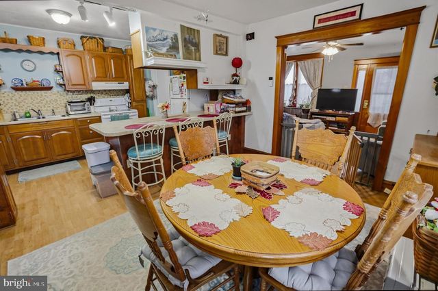 410 E MAIN ST, Fleetwood, PA 19522