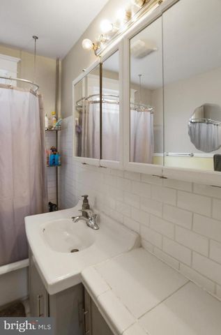 410 E MAIN ST, Fleetwood, PA 19522