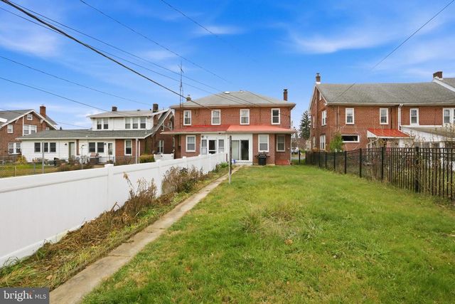 410 E MAIN ST, Fleetwood, PA 19522