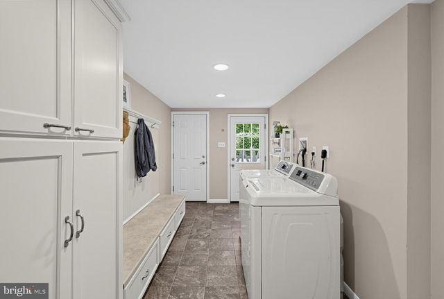 208 OAKLAND PL, North Wales, PA 19454